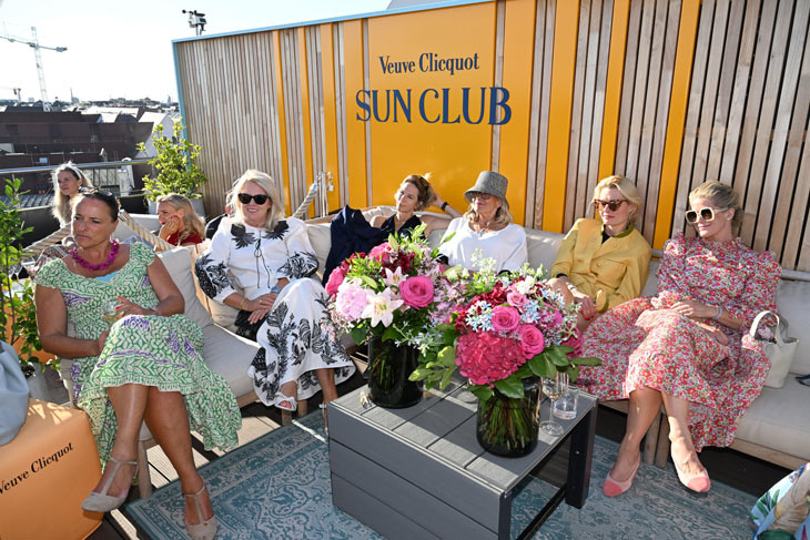 Dachterrasse / CeU-Talk mit Franziska_Frosch (Chefredakteurin ELLE) / Club europäischer Unternehmerinnen lädt zum Vortrag, Gespräch und Empfang auf die Dachterrasse des Hotel Mandarin Oriental  am 22. Juli 2025  @Foto: ABR-Pictures / Frank Rollitz 